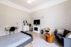 Modern 3 Bedrooms Apartment Budapest